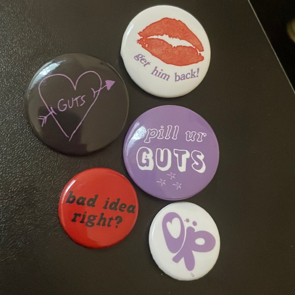 Olivia Rodrigo NYC Pop Up Buttons / Pins